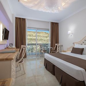 Deluxe Zimmer mit Kingsize-Bett